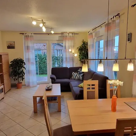 Nr 81 - Deichstrasse Naehe Yachthafen Holiday home Carolinensiel