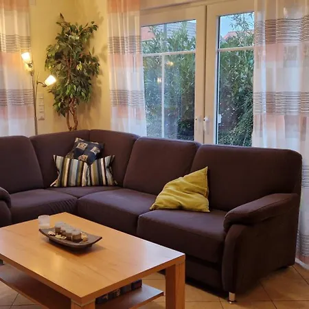 Holiday home Nr 81 - Deichstrasse Naehe Yachthafen Carolinensiel
